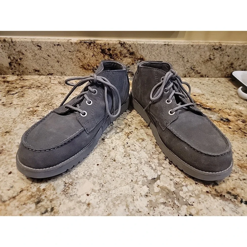 Koolaburra By UGG Kiran Men's Chukka Ankle Boots  Gray  Suede Leather Size 12